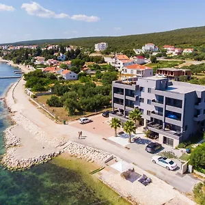 fradama-blue-a1-adriatic-luxury-villas.hotelinzadar.com/
